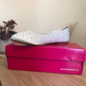NIB Dream Pairs Women’s White Rhinestone Ballet Flats Size 8